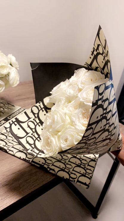 WHITE ROSES BOUQUET (Dior inspired)